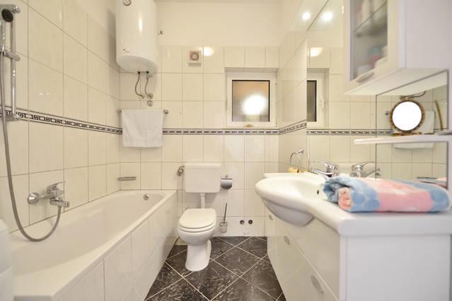 Apartment Lejo Jesenice  Exterior foto